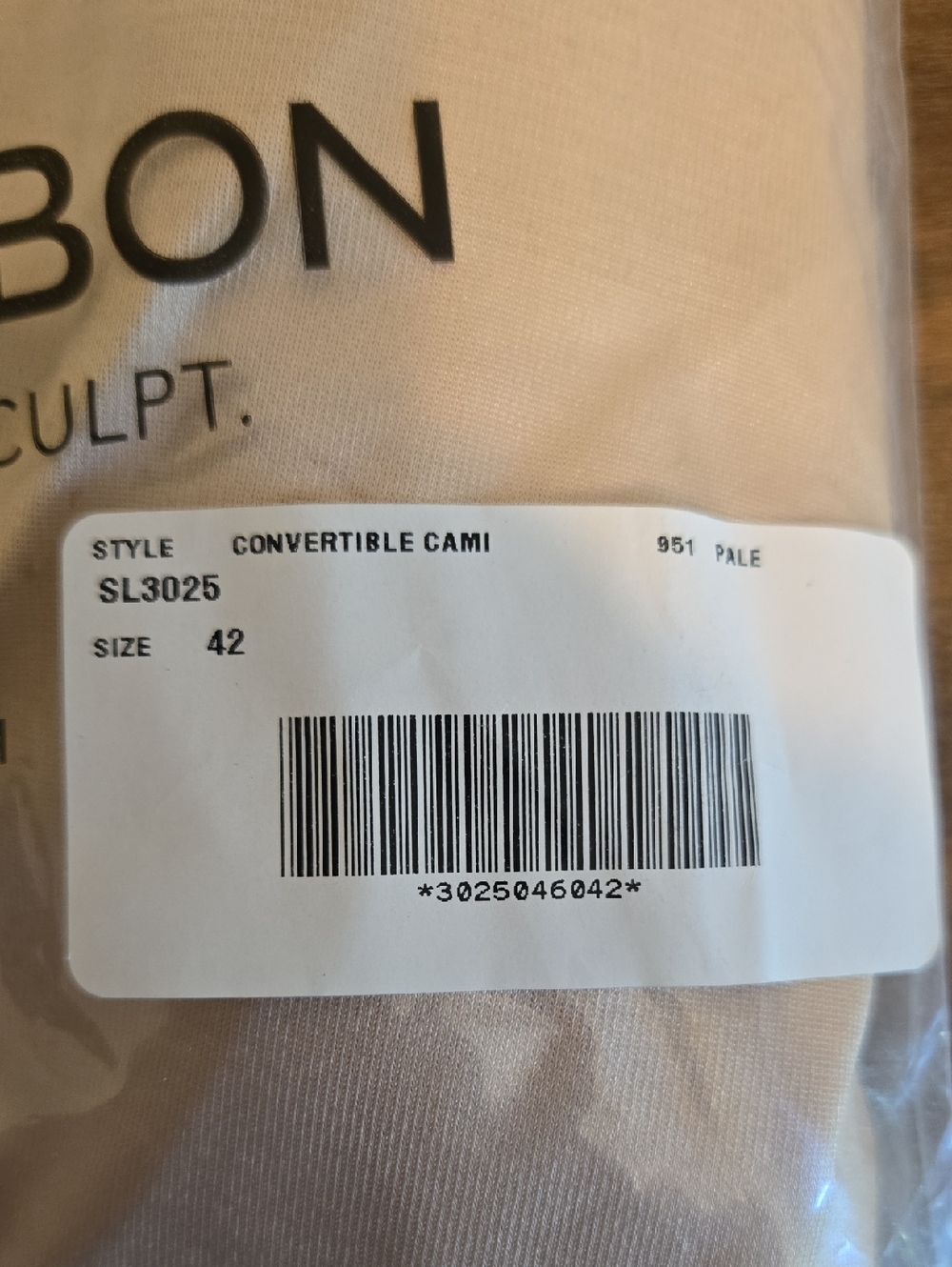 Ruby Ribbon Seamless Pale Strapless Convertible Cami (with Straps) Sz 42 NWT - Picture 6 of 6